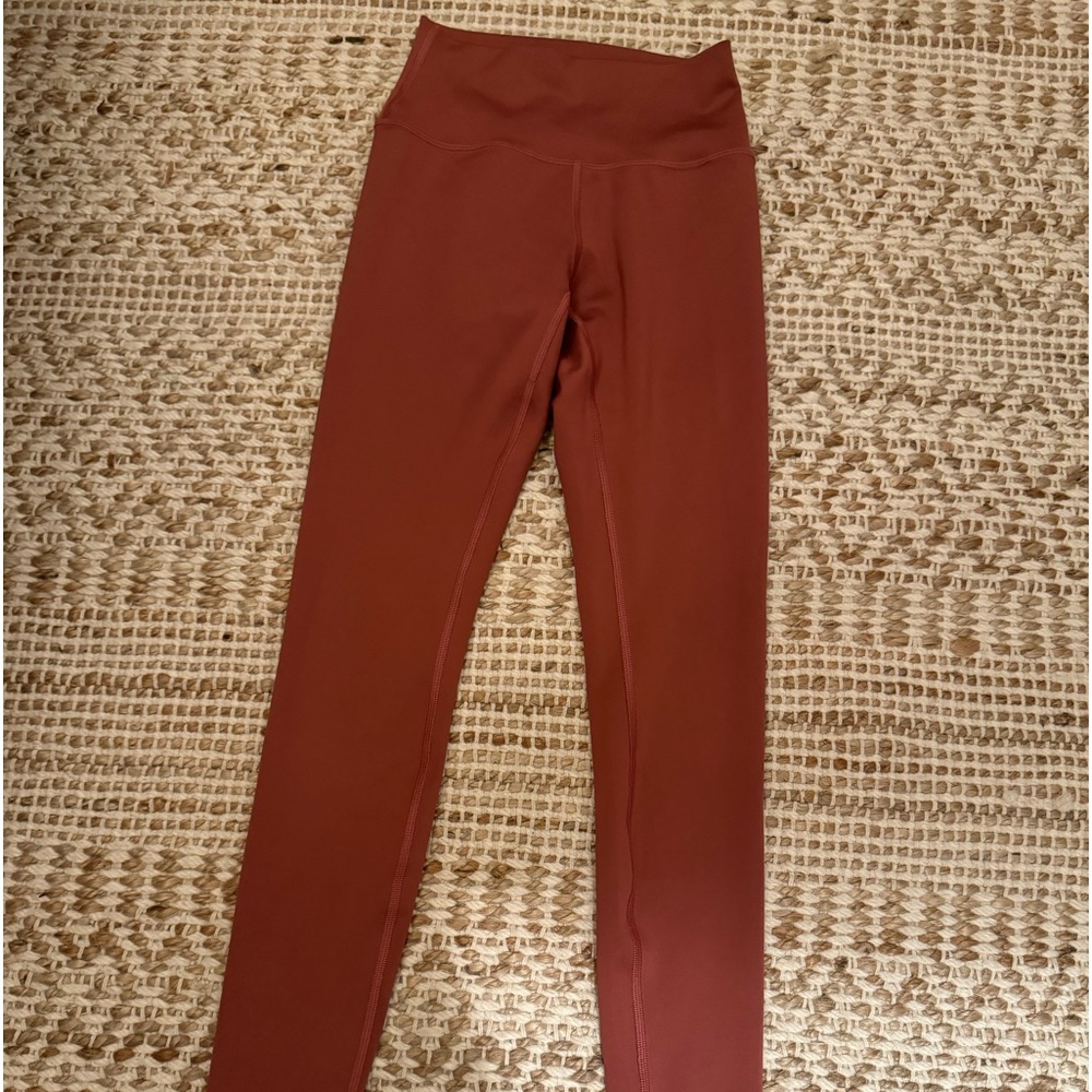 - Alo air lift leggings. S